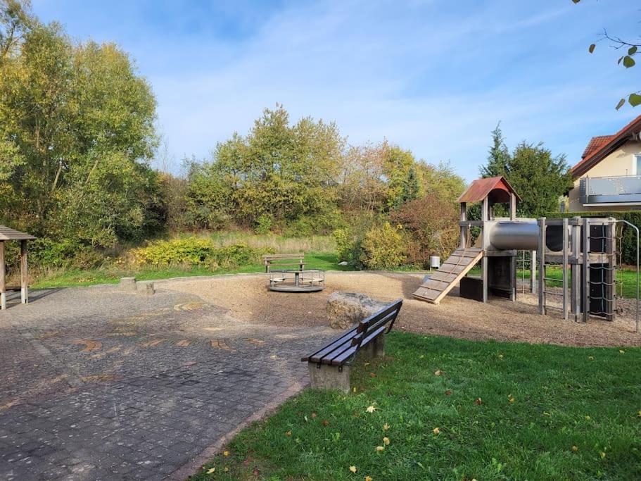 Schoene Wohnung Mit Eigenem Eingang Und Parkplatz Fulda Exterior photo